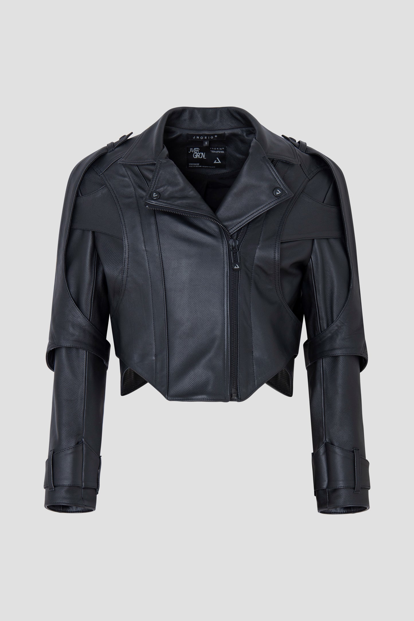 CHAQUETA DE CUERO EN CAPAS