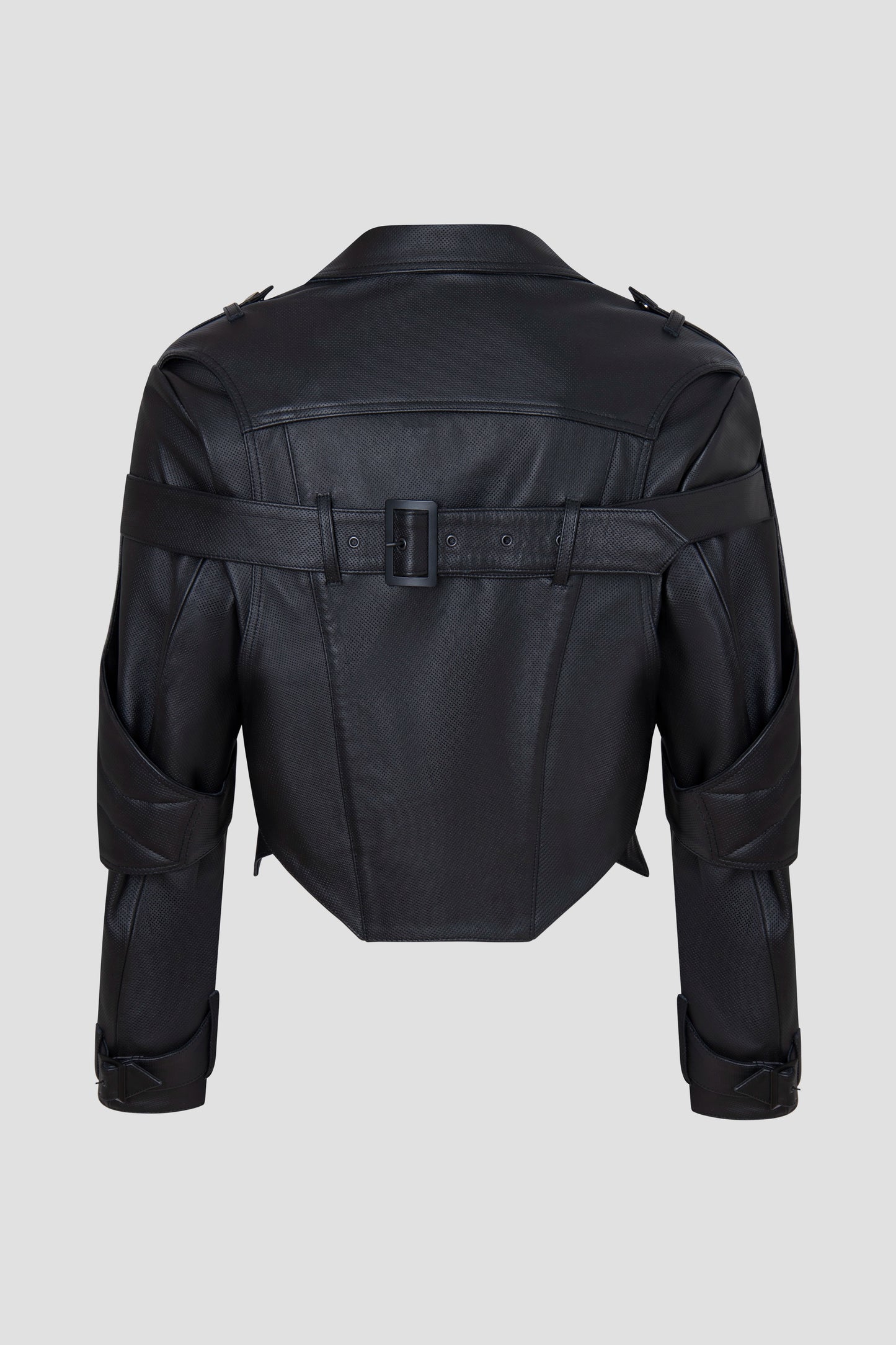 CHAQUETA DE CUERO EN CAPAS